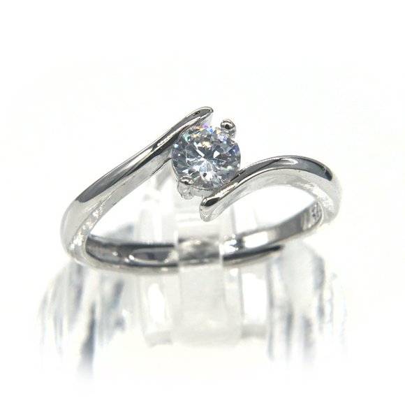 Silver ring with cubic zirconia. OS - Picture 3 of 4